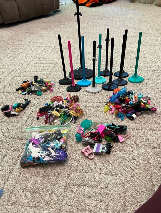 Monster High Doll Lot (54 Dolls) – Extra Clothes, Shoes, Accessories, Stands & More!