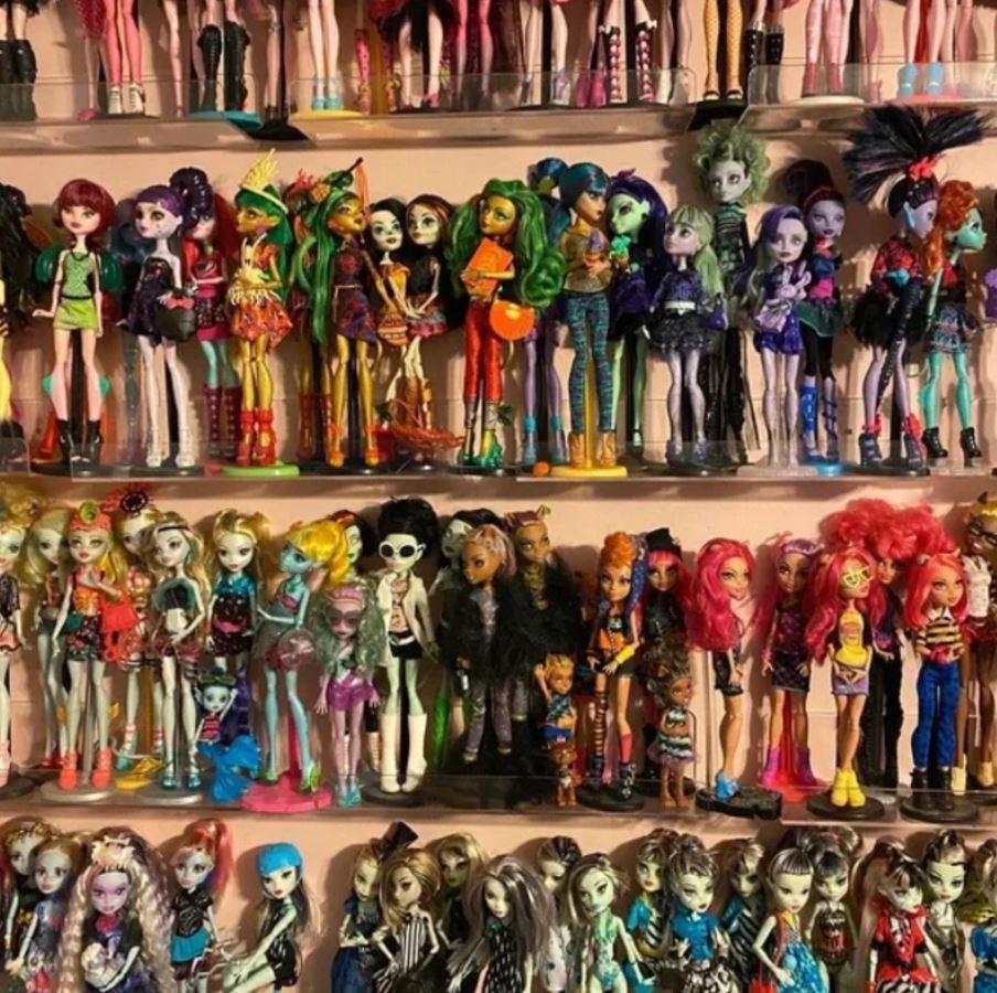 Huge Monster High & Ever After High Doll Lot – 50+ Dolls