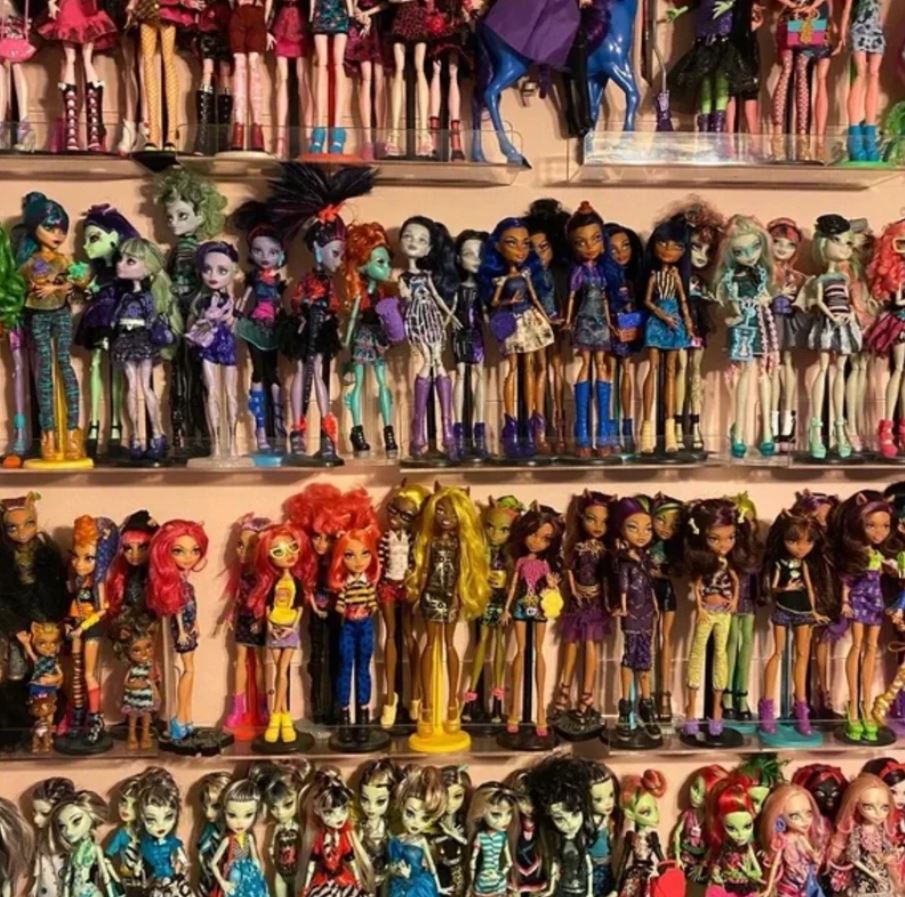 Huge Monster High & Ever After High Doll Lot – 50+ Dolls