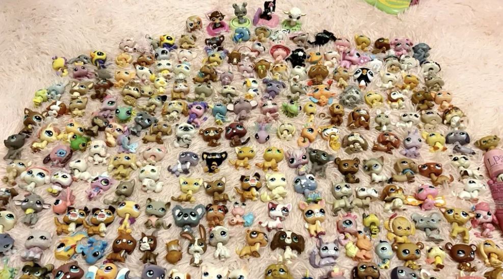 Huge LPS lot RARE – Over 400 Authentic pets