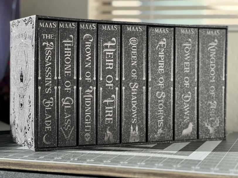 The Throne of Glass Starlight Collection Rebound Rebind by Sarah J Maas (WITH SLIPCASE)